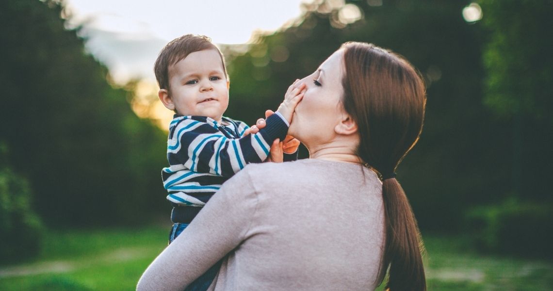 Using your child as a confidante in a divorce