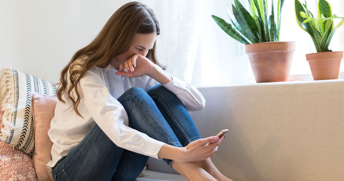 What destroys relationships?